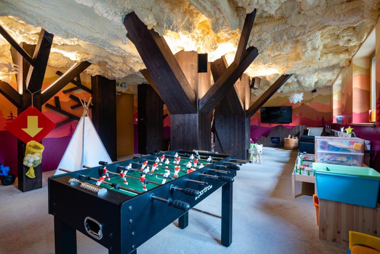 Hotel Bjoernson Jasna & Bjoernson Tree Houses デマノブスカ・ドリーナ エクステリア 写真