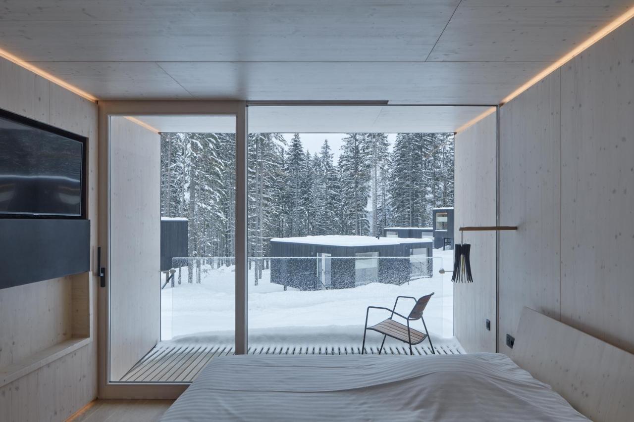 Hotel Bjoernson Jasna & Bjoernson Tree Houses デマノブスカ・ドリーナ エクステリア 写真