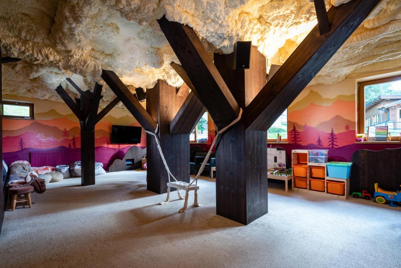 Hotel Bjoernson Jasna & Bjoernson Tree Houses デマノブスカ・ドリーナ エクステリア 写真