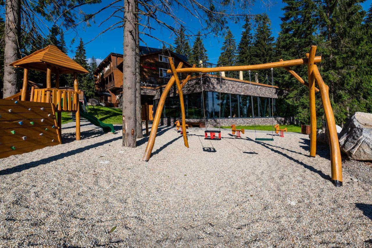 Hotel Bjoernson Jasna & Bjoernson Tree Houses デマノブスカ・ドリーナ エクステリア 写真