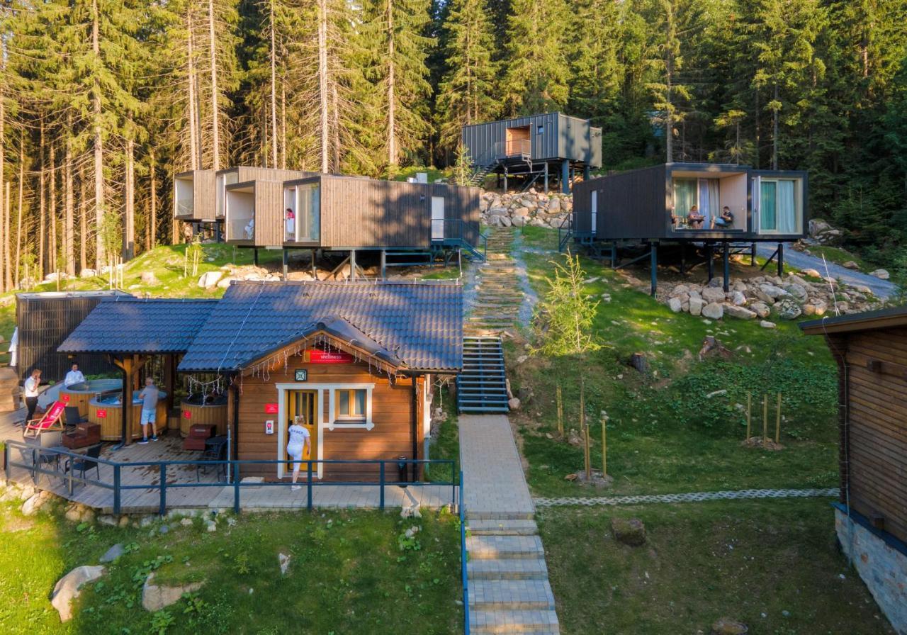 Hotel Bjoernson Jasna & Bjoernson Tree Houses デマノブスカ・ドリーナ エクステリア 写真